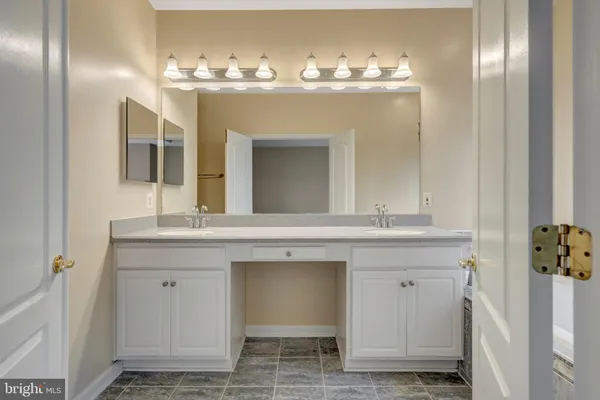 $3,700 | 4511 Billingham Street, Fairfax, VA 22030