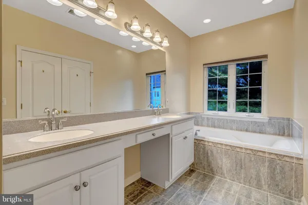 $3,700 | 4511 Billingham Street, Fairfax, VA 22030