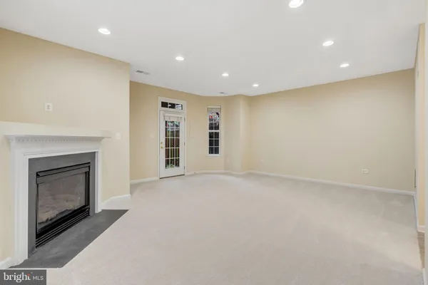 $3,700 | 4511 Billingham Street, Fairfax, VA 22030