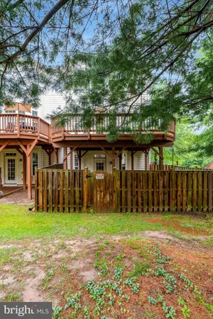 $3,700 | 4511 Billingham Street, Fairfax, VA 22030