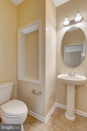 $3,700 | 4511 Billingham Street, Fairfax, VA 22030
