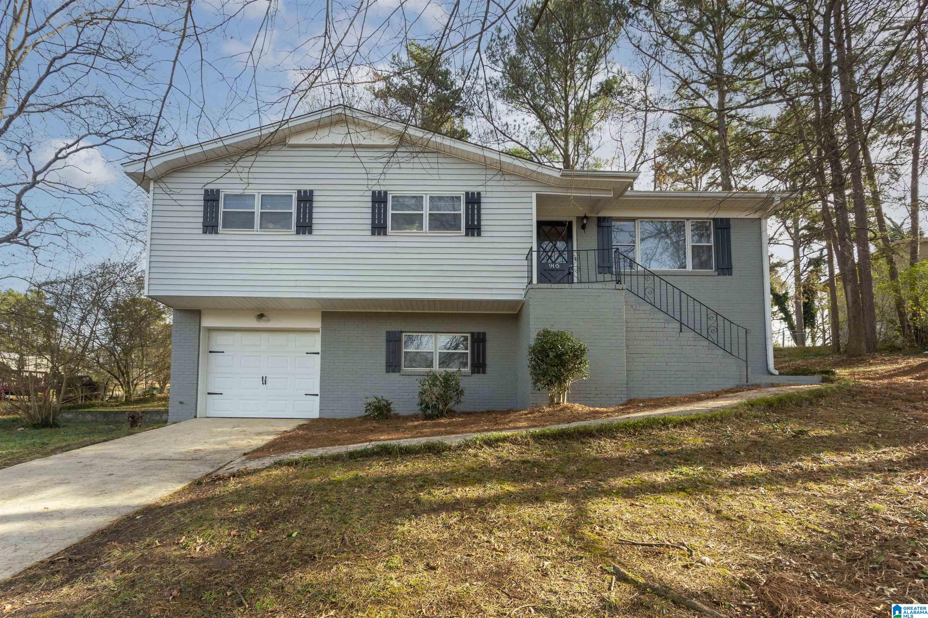 905 Windover Road Birmingham, AL 35215 - Photo 2 of 31