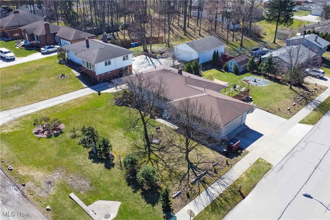7760 York Road Cleveland, OH 44130 - Photo 36 of 39 Drone / aerial view with a residential view