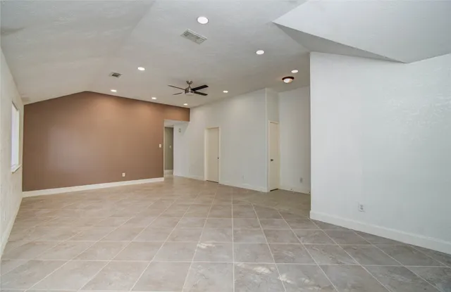 $1,750 | 12846 Sai Baba Drive, Houston, TX 77038