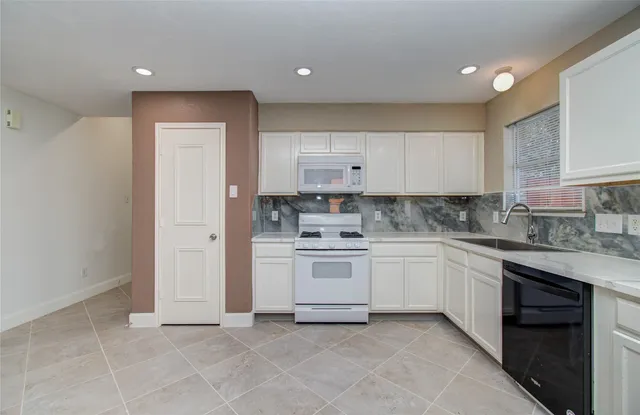 $1,750 | 12846 Sai Baba Drive, Houston, TX 77038