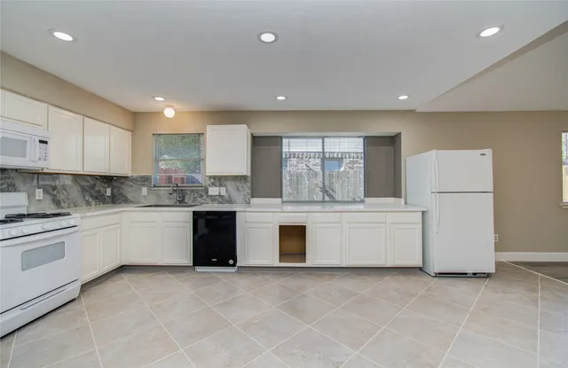 $1,750 | 12846 Sai Baba Drive, Houston, TX 77038