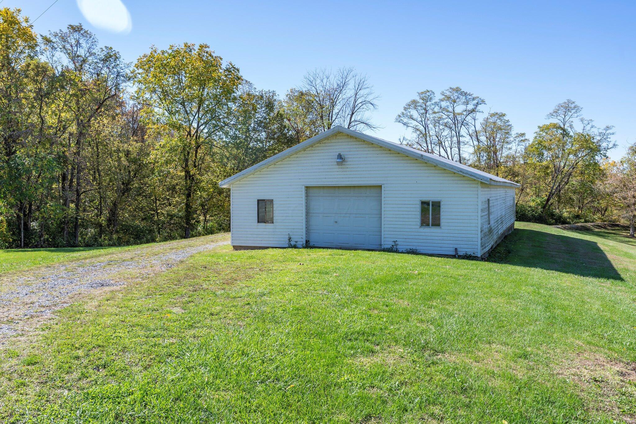 2384 Cliff Run Road Bainbridge, OH 45612 - Photo 48 of 65 47-2384CliffRunRd-043