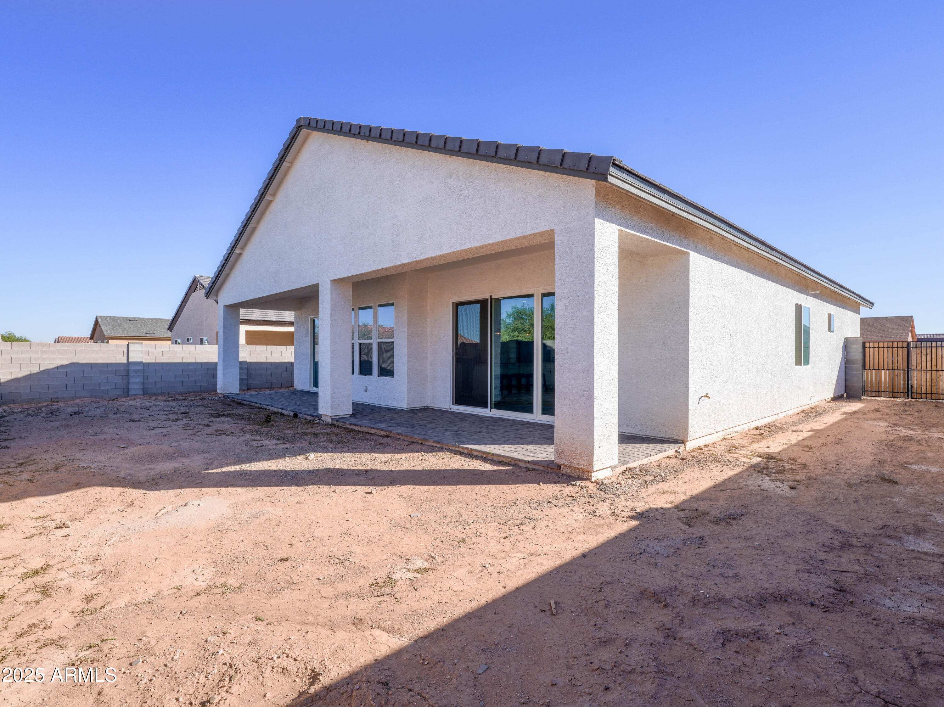 14554 South Diablo Road Arizona City, AZ 85123 - Photo 25 of 33 a view of backyard of house