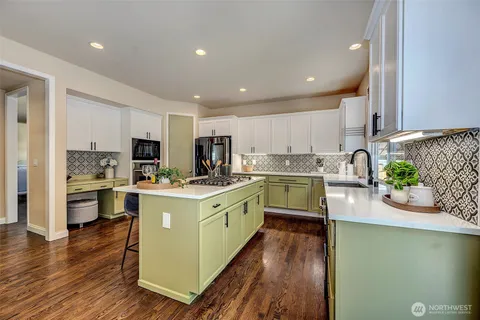$1,950,000 | 9650 222nd Court Northeast, Redmond, WA 98053