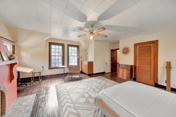 $479,900 | 801 West Oregon Street, Urbana, IL 61801