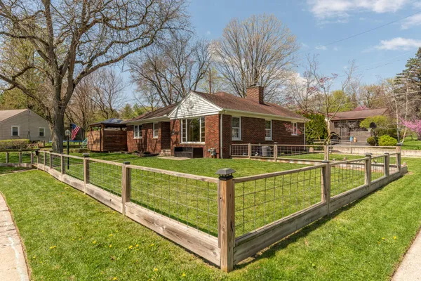 $369,000 | 200 West McKay Street, Saline, MI 48176