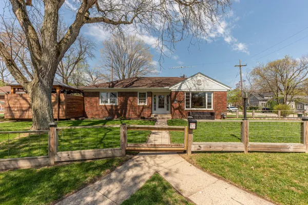 $369,000 | 200 West McKay Street, Saline, MI 48176