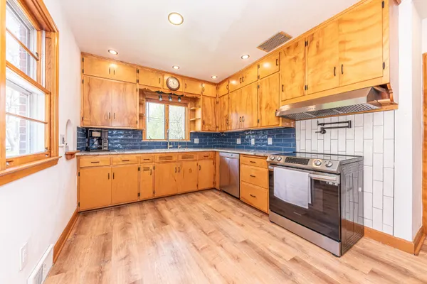 $369,000 | 200 West McKay Street, Saline, MI 48176
