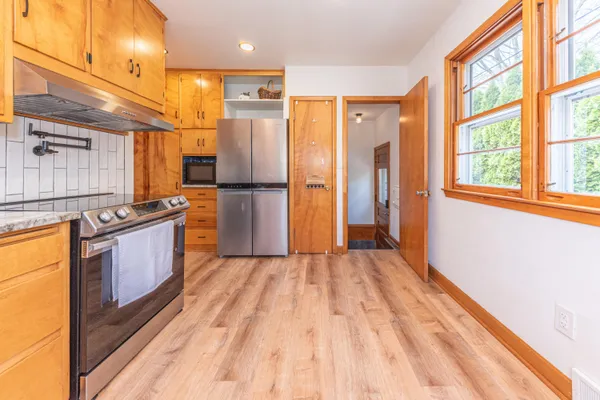 $369,000 | 200 West McKay Street, Saline, MI 48176