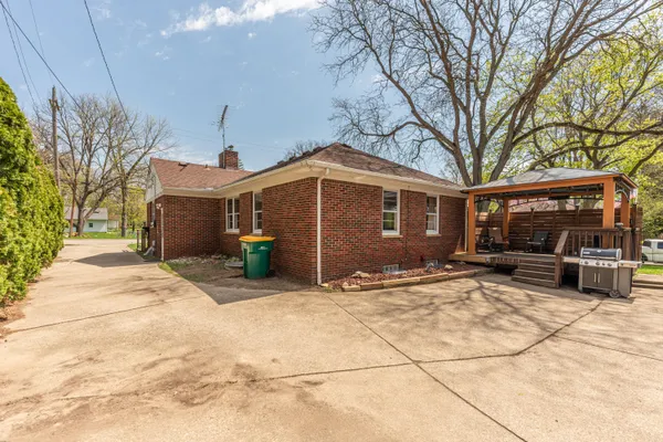 $369,000 | 200 West McKay Street, Saline, MI 48176
