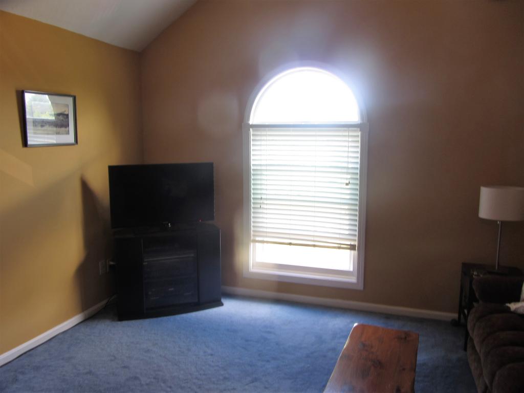 64 Plateau Ridge Road Loudon, NH 03307 - Photo 3 of 12