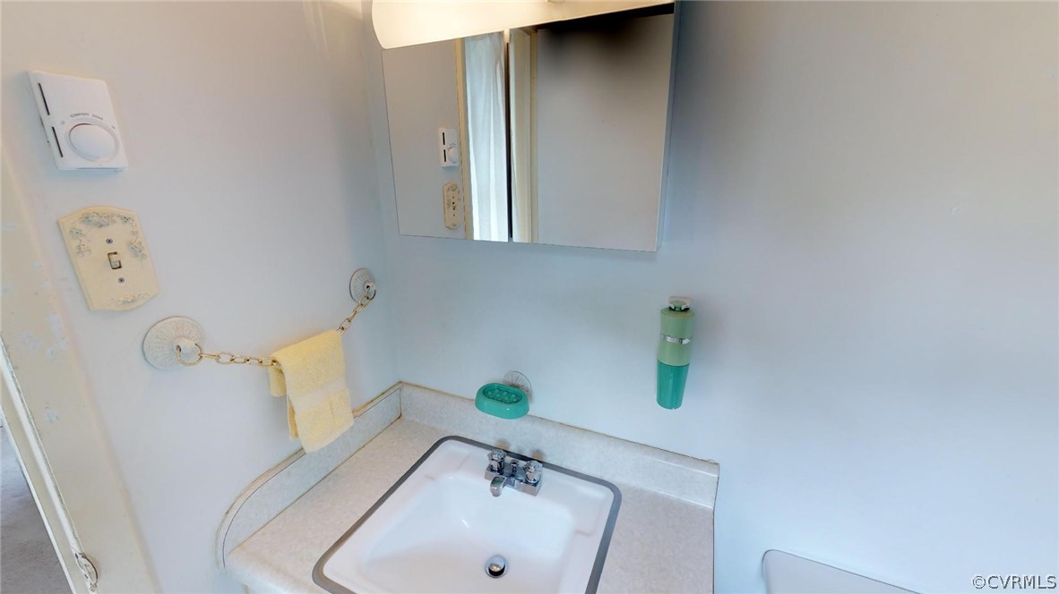 479 Graham Road Petersburg, VA 23805 - Photo 14 of 21 Gallery Image 14