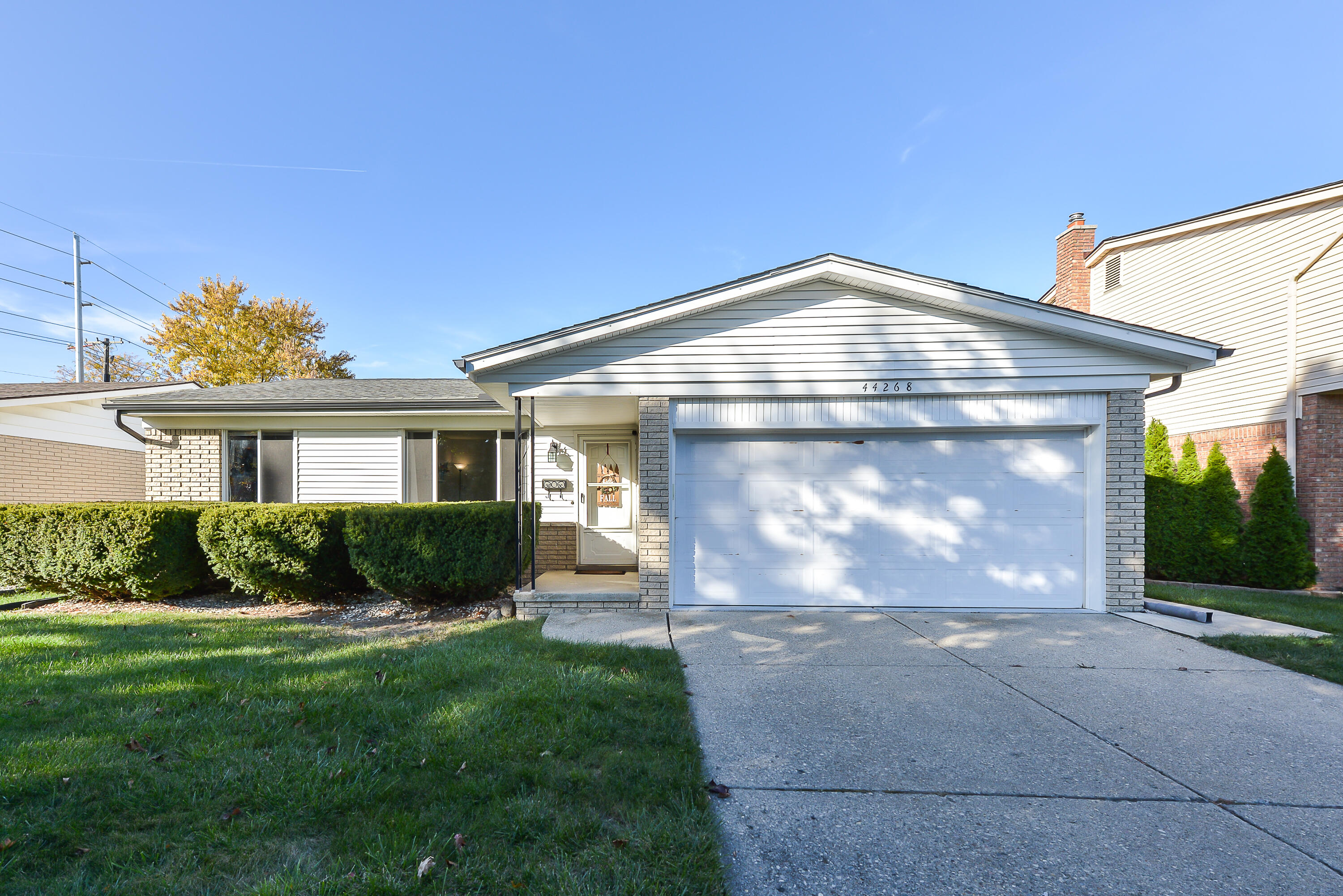 44268 Brandywyne Road Canton, MI 48187 - Photo 1 of 35 DSC_2