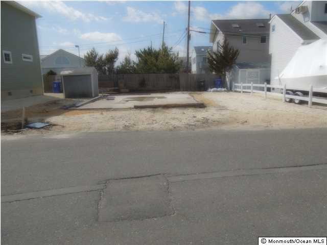 109 South Bayside Road Lavallette, NJ 08735 - Photo 2 of 5 a view of a terrace
