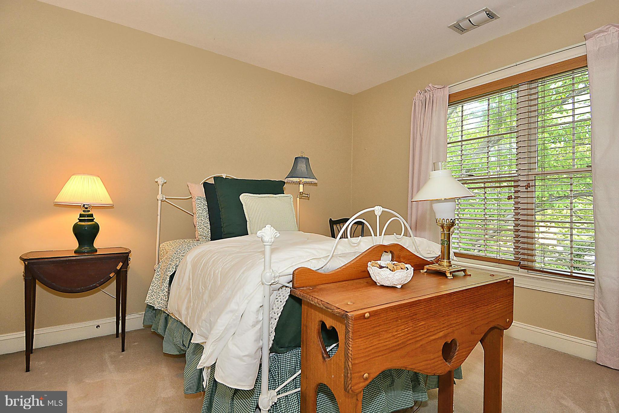 4399 Nuttall Road Fairfax, VA 22032 - Photo 19 of 30 2nd Bedroom