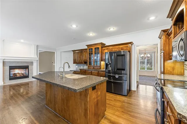 $580,000 | 2413 Southwest Kenwill Drive, Lee's Summit, MO 64082