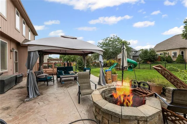 $580,000 | 2413 Southwest Kenwill Drive, Lee's Summit, MO 64082