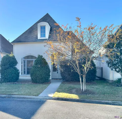 $2,400 | 14022 Knoll Park Place, Baton Rouge, LA 70810