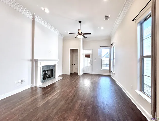 $2,400 | 14022 Knoll Park Place, Baton Rouge, LA 70810