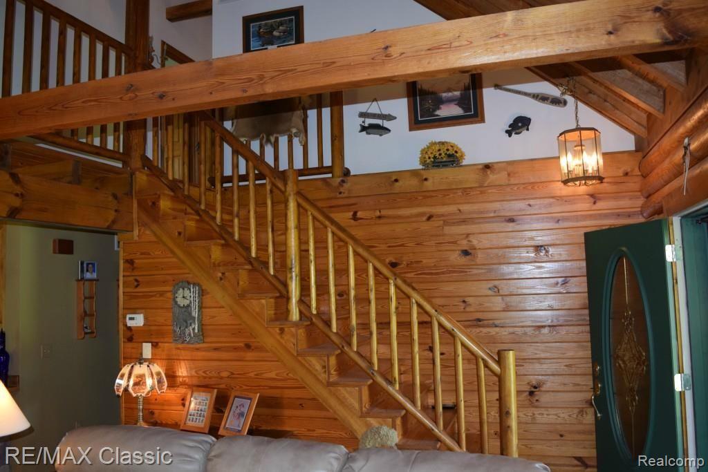 4652 Burgess Road Pinckney, MI 48169 - Photo 16 of 48 DSC_0061.jpg