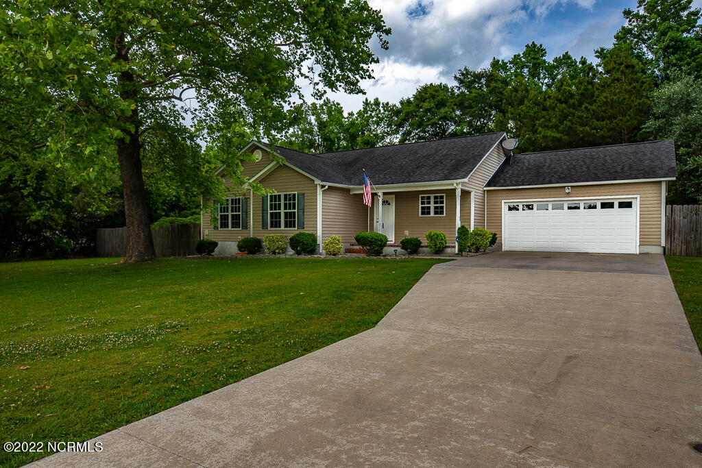 212 Foy Lockamy Road Jacksonville, NC 28540 - Photo 2 of 26 IMG_4569