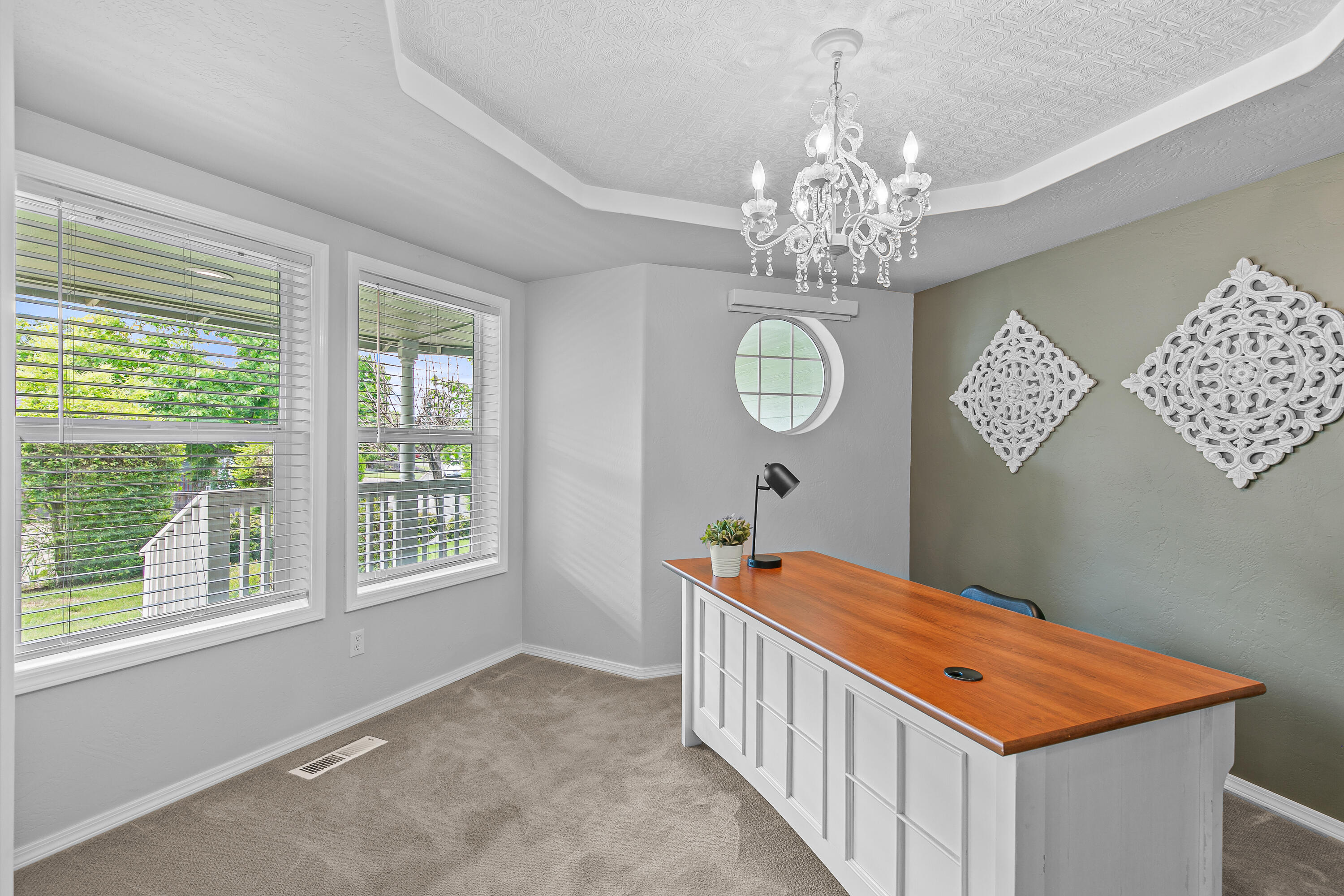 2338 Ridge Way Medford, OR 97504 - Photo 18 of 48 Office - 18