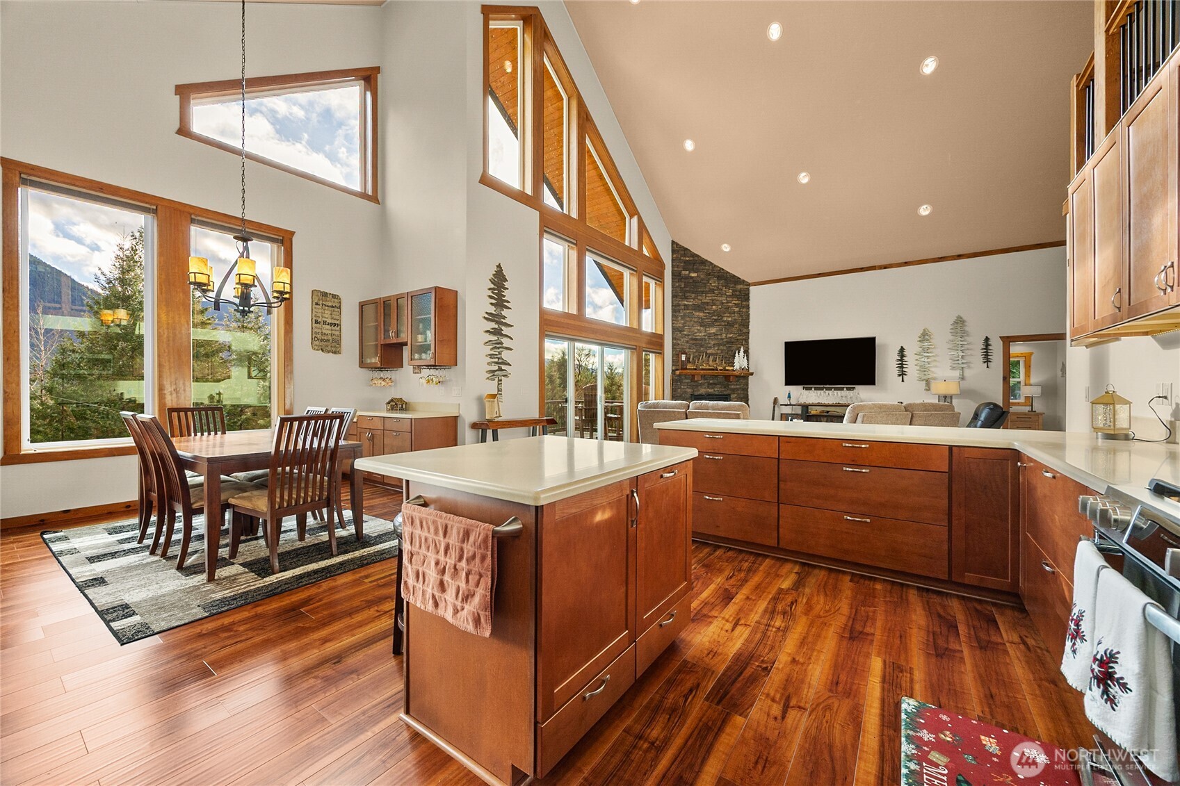 223 Carr Road East Randle, WA 98377 - Photo 15 of 40