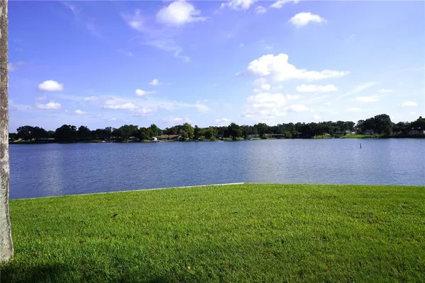 $165,000 | 1920 East Edgewood Drive, Unit C5, Lakeland, FL 33803