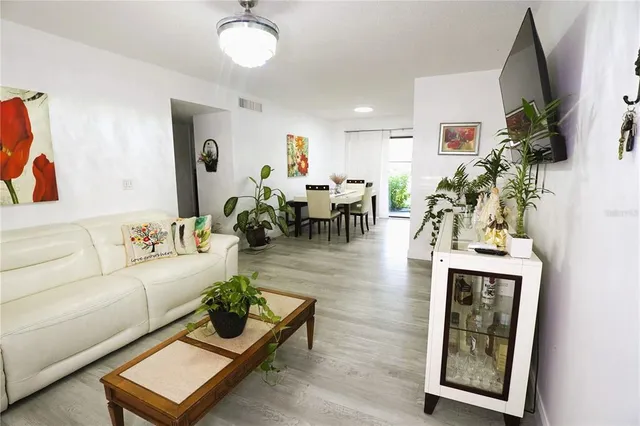 $169,000 | 1920 East Edgewood Drive, Unit C5, Lakeland, FL 33803