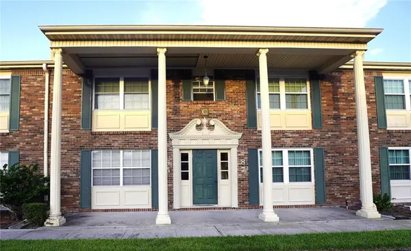 $165,000 | 1920 East Edgewood Drive, Unit C5, Lakeland, FL 33803