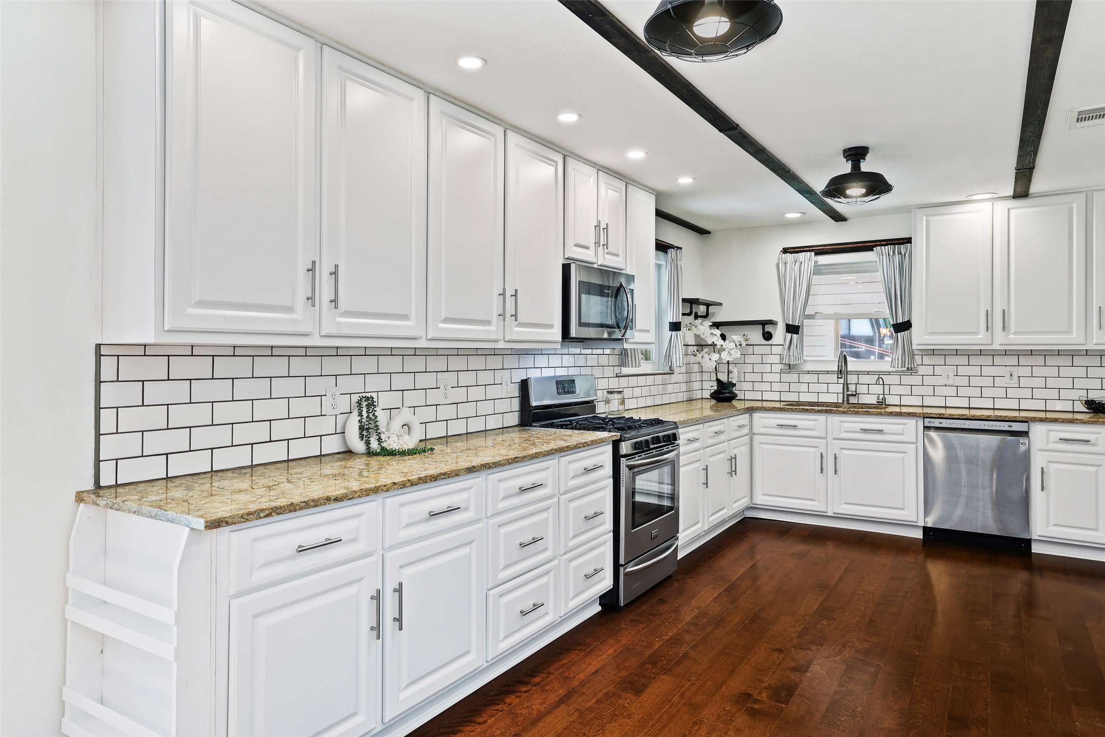 30309 Live Oak Trail Georgetown, TX 78633 - Photo 21 of 40