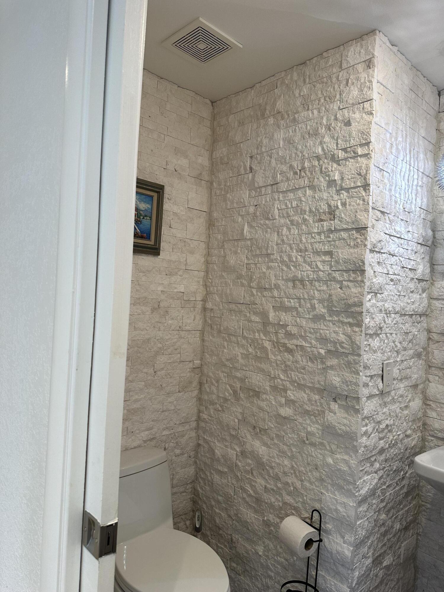 2162 Northwest 52nd Street Boca Raton, FL 33496 - Photo 21 of 32 21