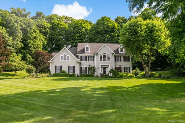 $1,350,000 | 1938 Beekman Court, Yorktown Heights, NY 10598