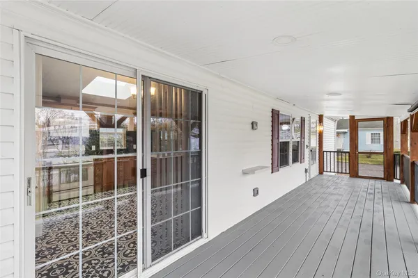 $180,000 | 37 Hubbard Avenue, Unit 5, Riverhead, NY 11901