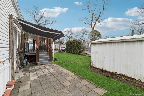 $180,000 | 37 Hubbard Avenue, Unit 5, Riverhead, NY 11901