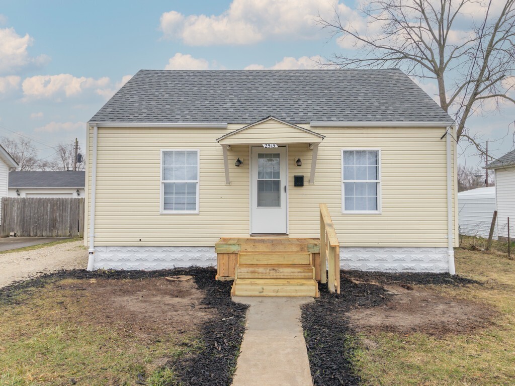 2515 Spring Street New Castle, IN 47362 - Photo 2 of 30 Gallery Image 2