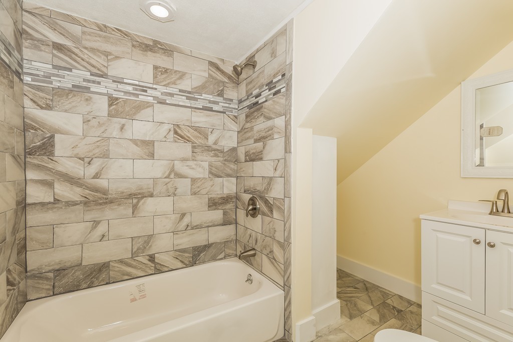 24 Basset Street Lynn, MA 01902 - Photo 15 of 22