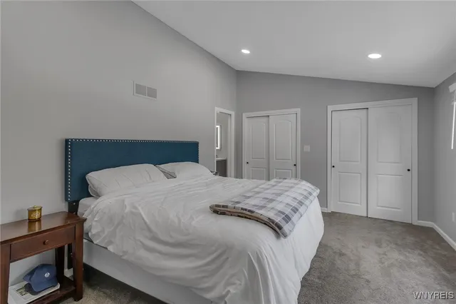 $399,900 | 210 Breezewood Common, Amherst, NY 14051