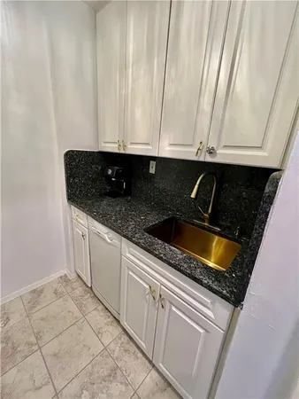 $239,000 | 1360 Ocean Parkway, Unit 8C | Ocean Parkway
