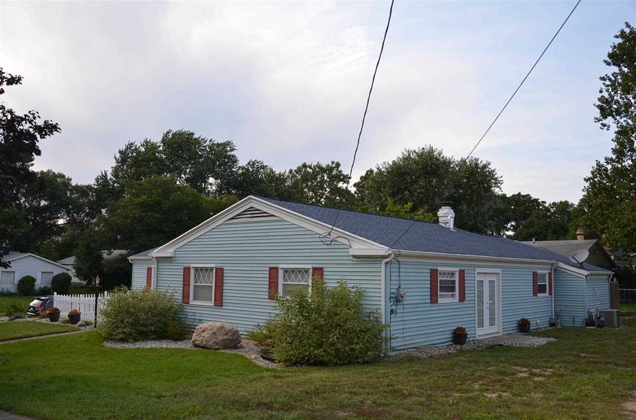 1825 Ridgedale Road South Bend, IN 46614 - Photo 18 of 19 Gallery Image 18