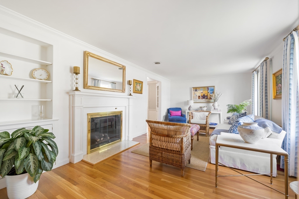 212 Broad Meadow Road Needham, MA 02492 - Photo 12 of 33
