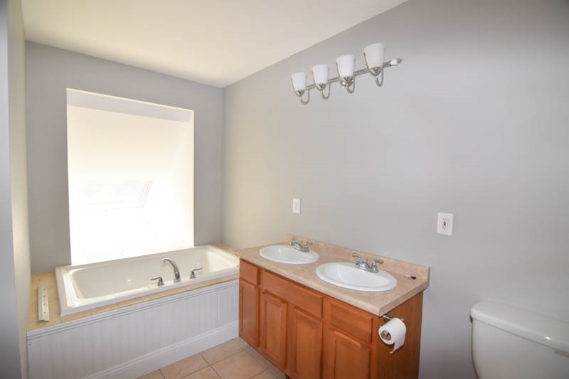 285 Pleasant Pond Road Hopkinton, NH 03229 - Photo 16 of 29