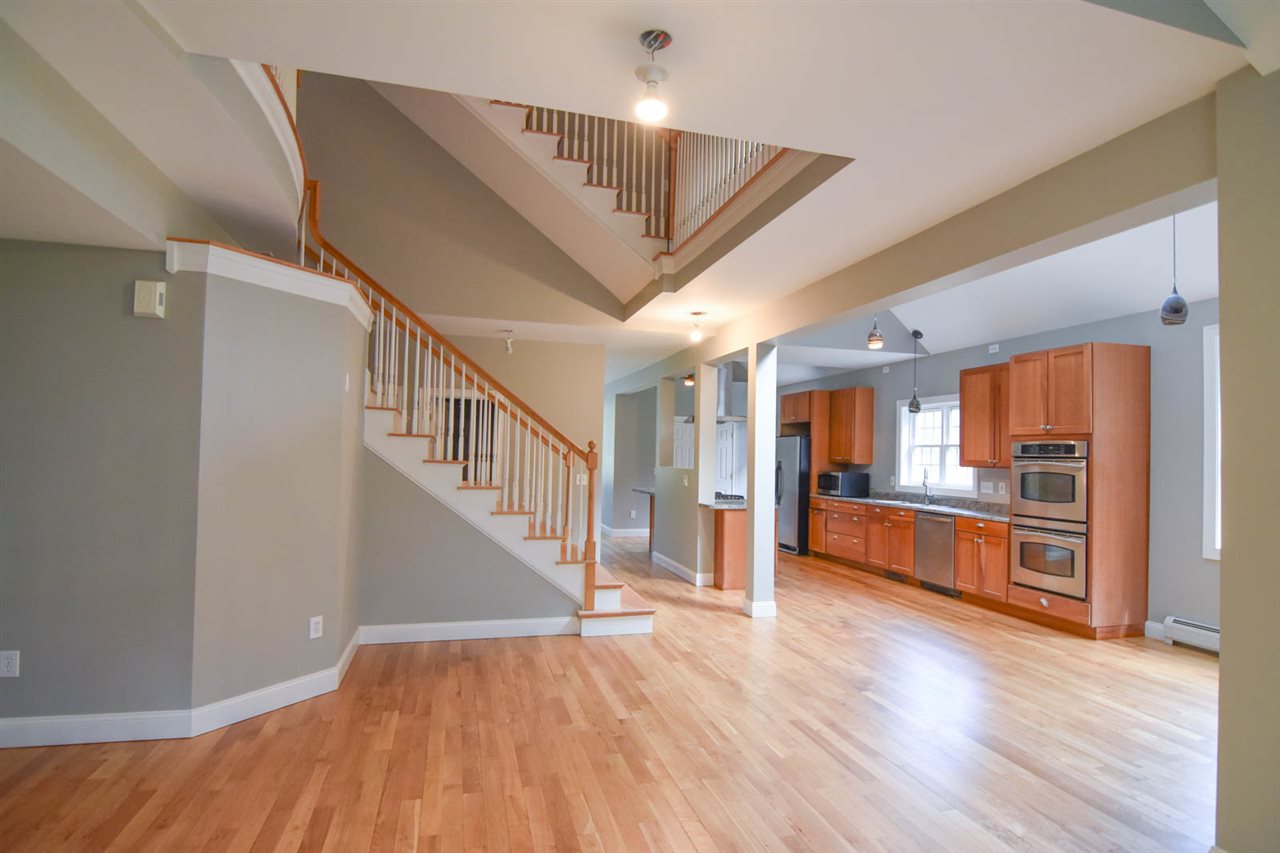 285 Pleasant Pond Road Hopkinton, NH 03229 - Photo 6 of 29