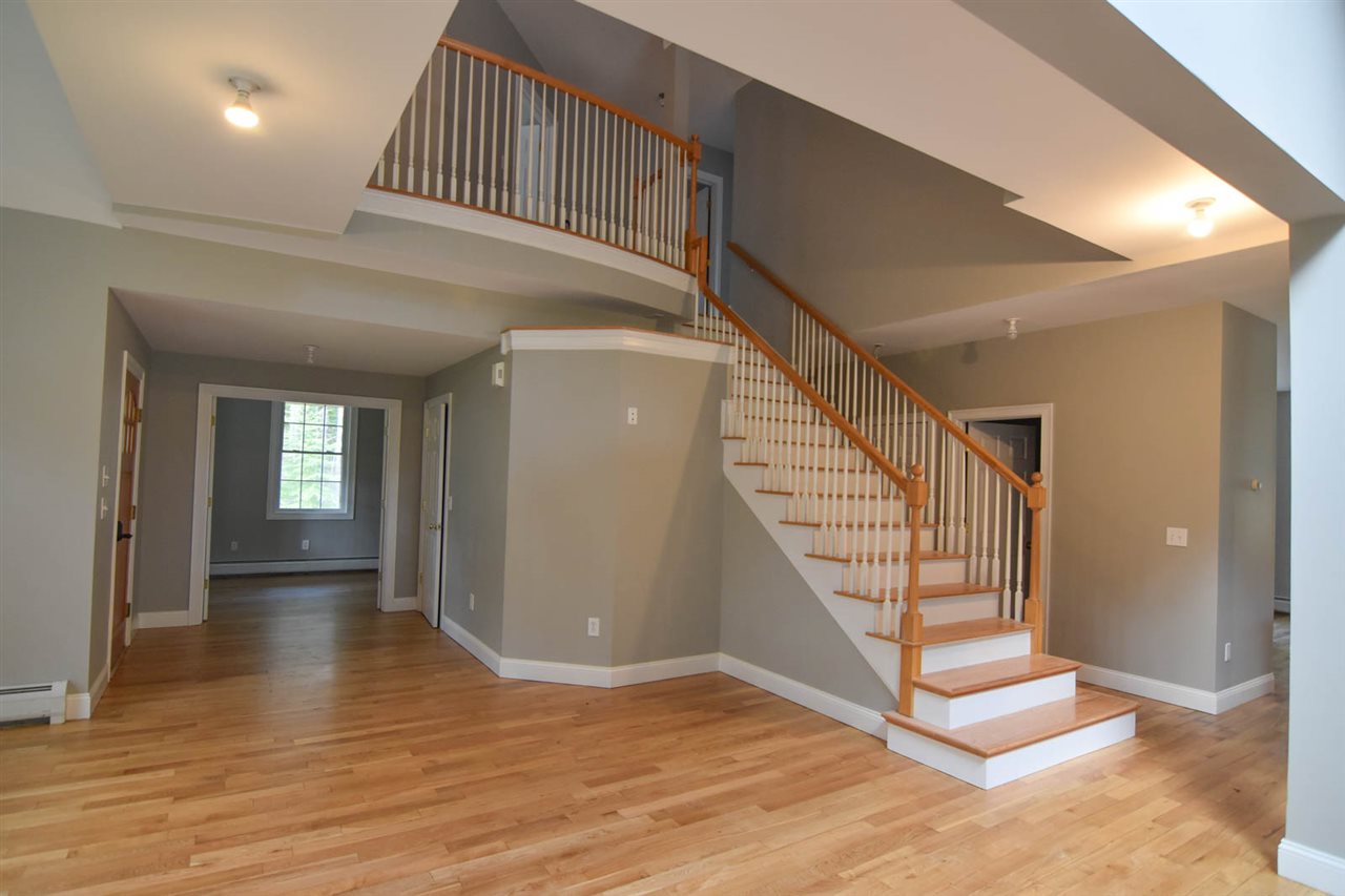 285 Pleasant Pond Road Hopkinton, NH 03229 - Photo 9 of 29