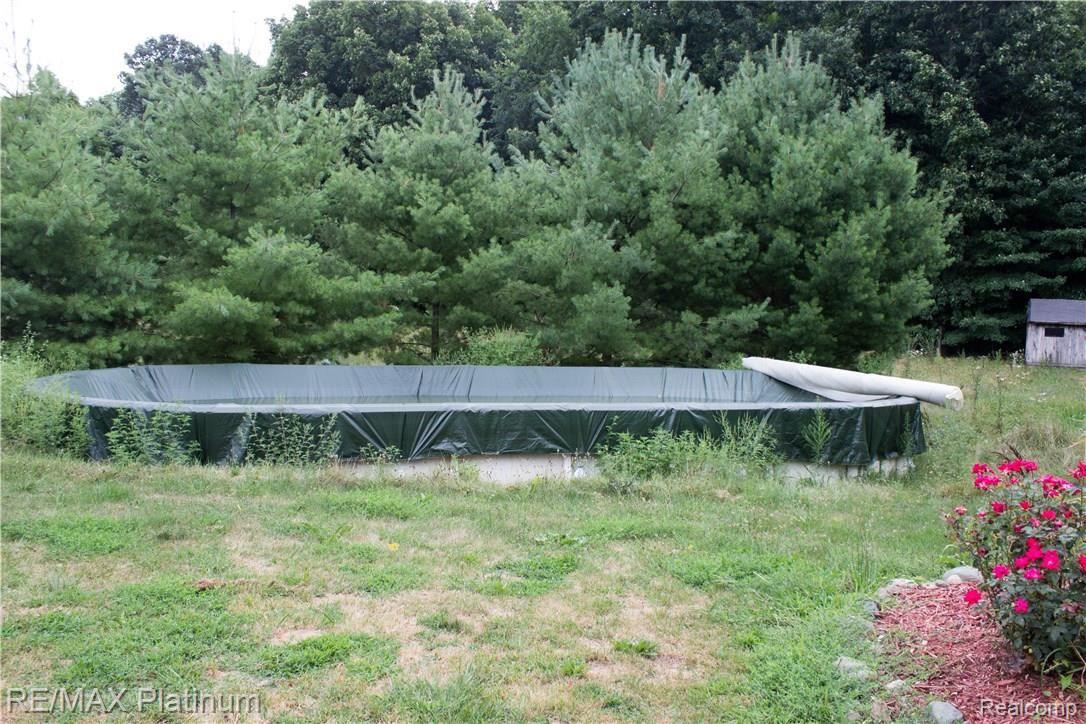5761 Milett Road Fowlerville, MI 48836 - Photo 30 of 30 IMG_7574 Millett Pool.jpg